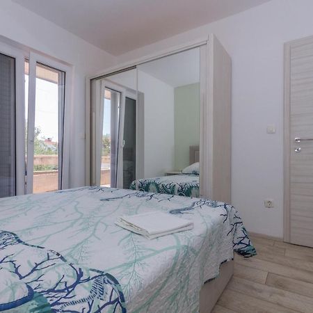 Adria Krk Apartment كرك المظهر الخارجي الصورة