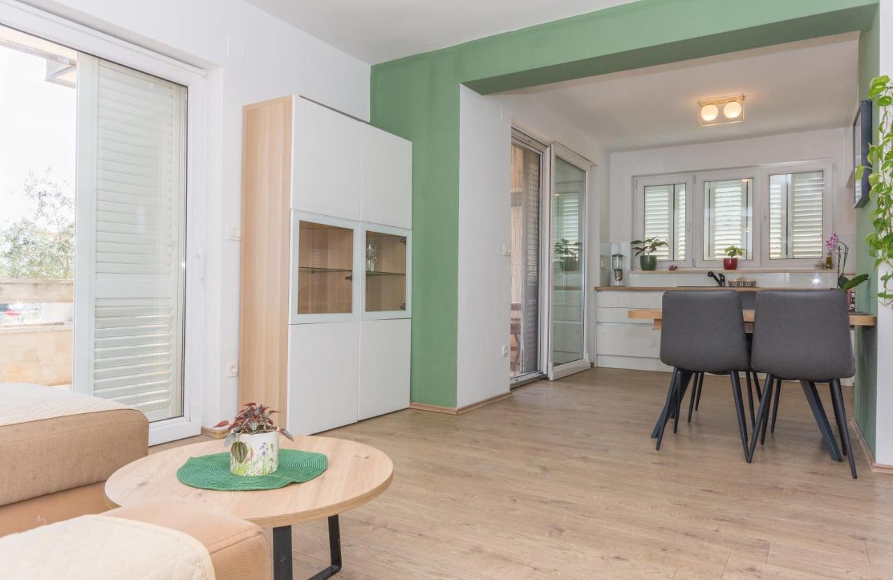 Adria Krk Apartment كرك المظهر الخارجي الصورة