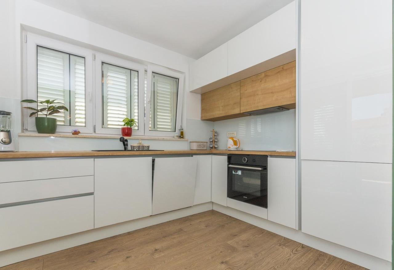 Adria Krk Apartment كرك المظهر الخارجي الصورة