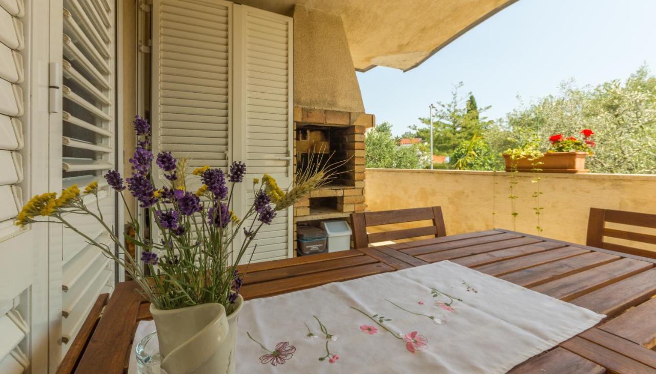 Adria Krk Apartment كرك المظهر الخارجي الصورة