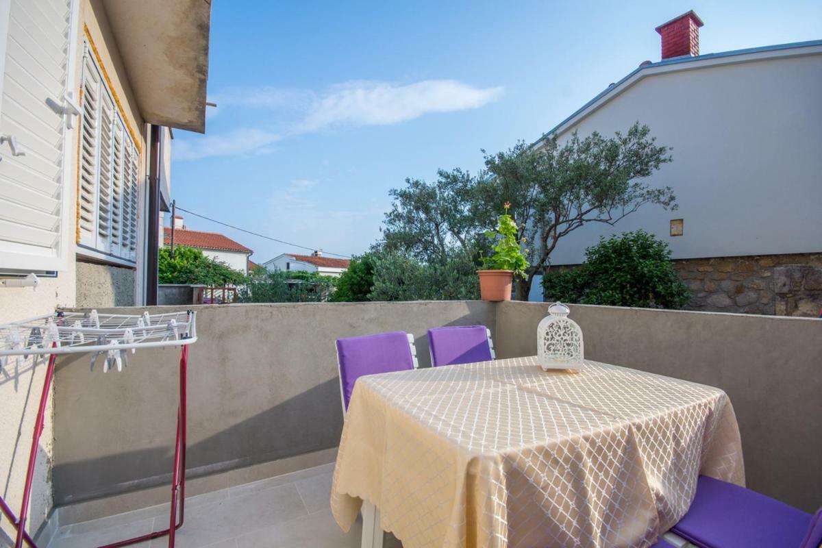 Adria Krk Apartment كرك المظهر الخارجي الصورة